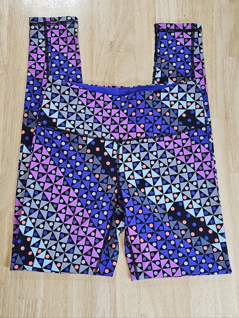 VSX Knockout Geometric Print Leggings